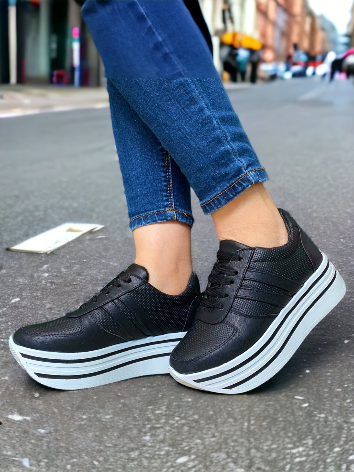 TENIS NEGROS