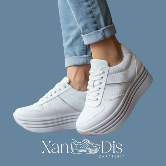 TENIS PLATAFORMA ALTA CUÑA ALTOS BLANCOS PUNTOS TIRA PLATA