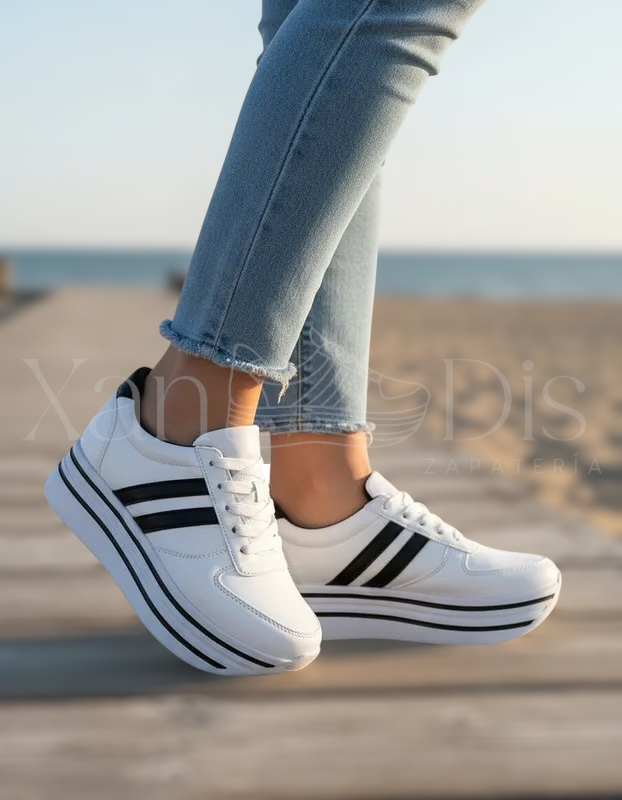 TENIS DE PLATAFORMA BLANCOS RAYAS NEGRAS